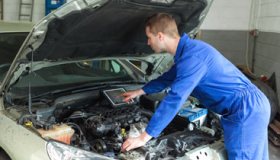 Proposta choc dell’Aci: revisione annuale per le auto