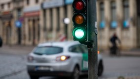 Semaforo verde, ma attenzione: potresti comunque ricevere una multa