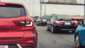 La targa auto è fondamentale per la sicurezza e la regolarità della circolazione stradale