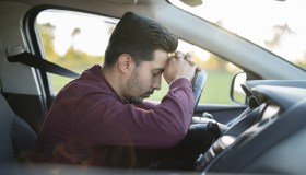 Colpo di sonno in auto, come evitare un incidente con qualche accortezza