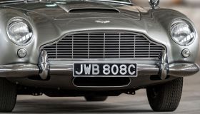 Aston Martin DB5, l’auto di James Bond per pochissimi fortunati al mondo