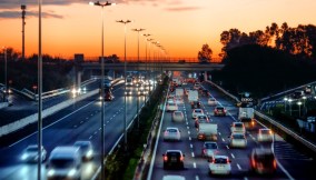 Autostrada A15, signore di 90 anni capisce di essere contromano in autostrada e compie inversione