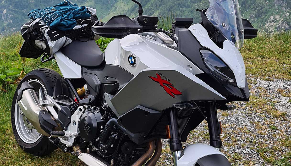 Il nuovo crossover BMW ideale per i viaggi in moto