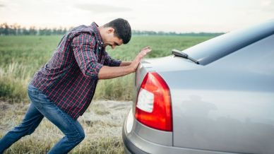 Il quadro si accende ma l'auto non parte: cosa devo fare