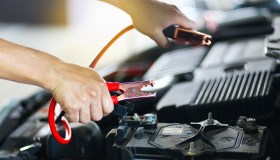 I metodi per caricare la batteria dell’auto