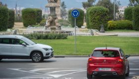 Come guidare in una rotonda: chi ha la precedenza