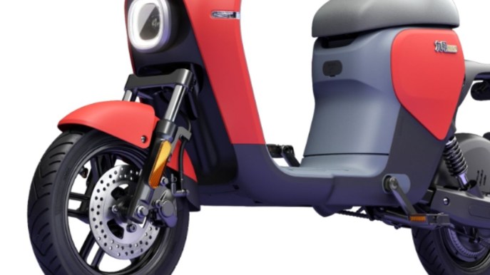Lo scooter e-bike di Ninebot da meno di 300 euro