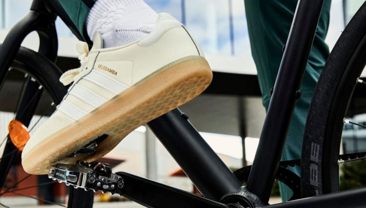 Nuove Adidas Velosamba per bicicletta