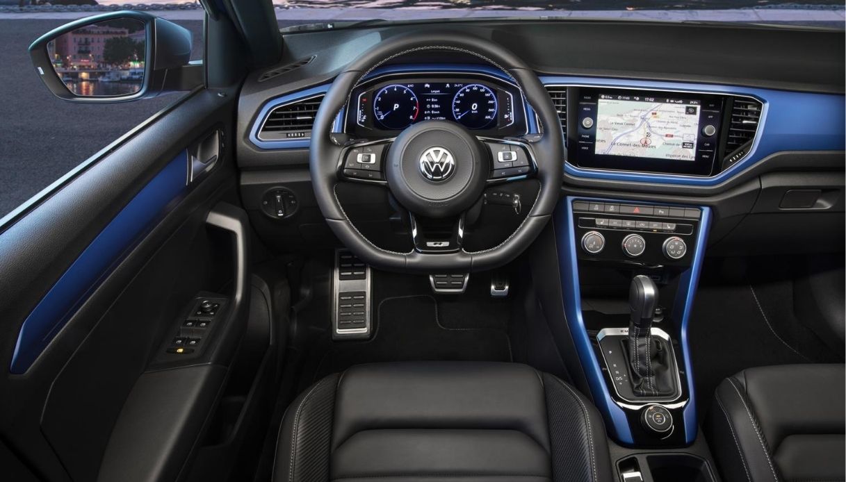 Gli interni di Volkswagen T-Roc R