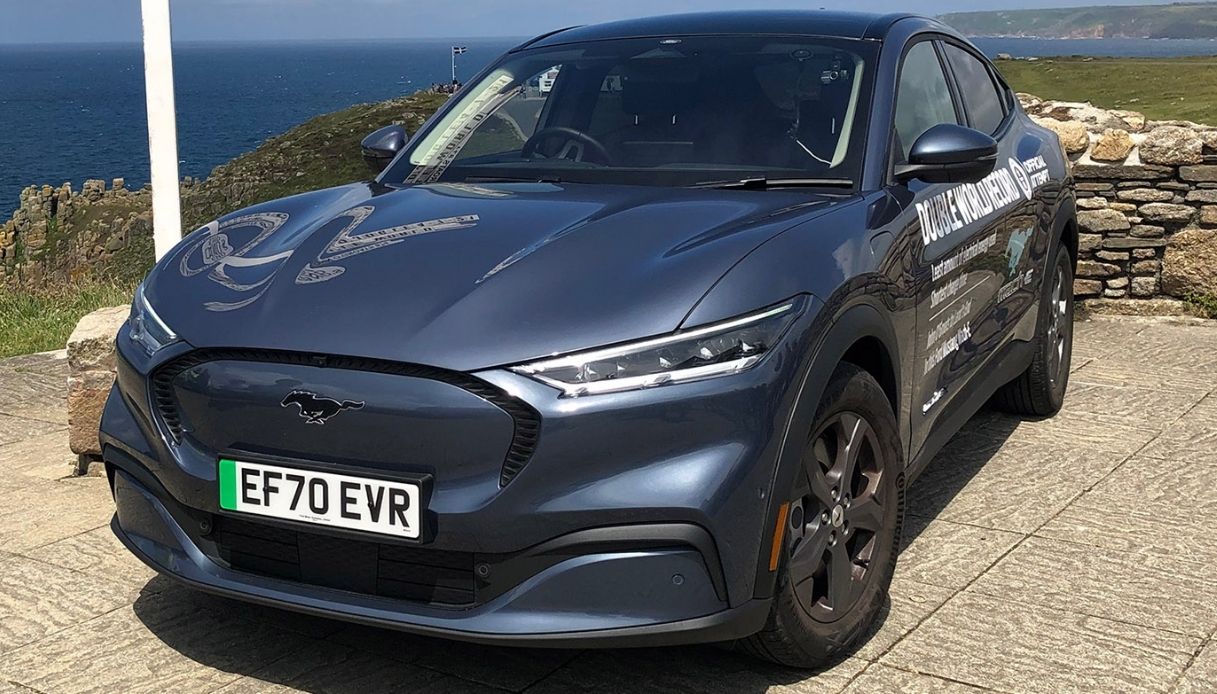 Ford Mustang Mach-E, viaggi senza pensieri