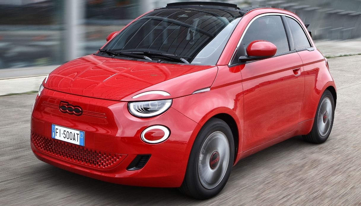 La nuova Fiat 500(RED) presentata a Torino