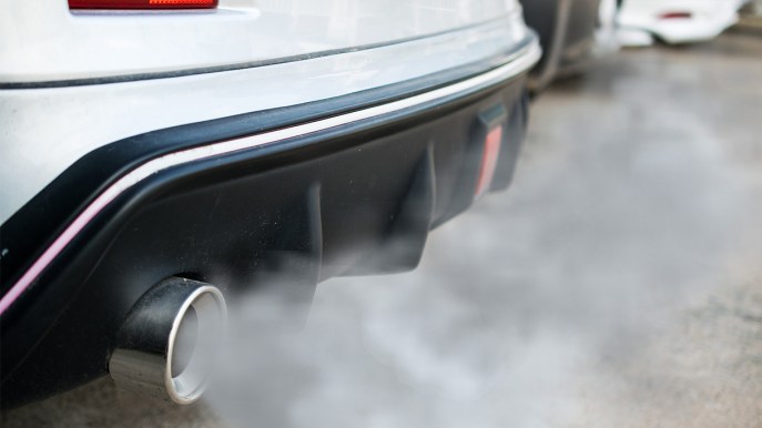 Come calcolare le emissioni di CO2 dei veicoli
