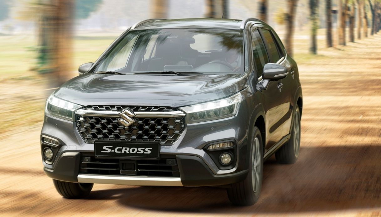 Suzuki S-Cross Hybrid, il nuovo SUV