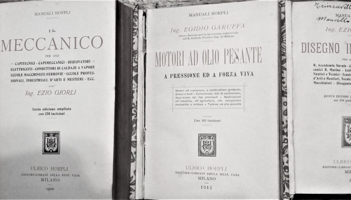 I manuali dell'epoca della famiglia Ripamonti