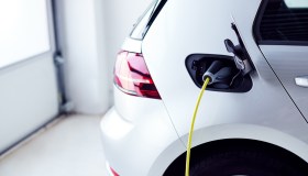 Quanto si risparmia davvero con un’auto elettrica