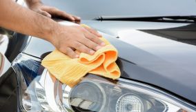 Pulizia dell'auto a secco: i prodotti giusti