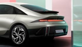 Hyundai alza il sipario sulla Ioniq 6, la berlina elettrica più attesa