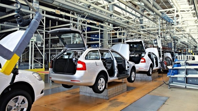 Stop alla produzione di auto in Russia per la casa tedesca