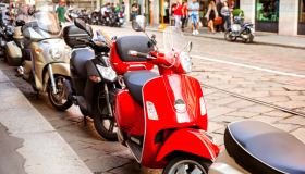 Milano, al via gli incentivi per moto e scooter elettrici