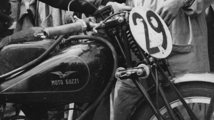 La leggenda del Diavolo Nero: l’asso italiano della Moto Guzzi