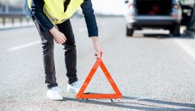 Le auto elettriche provocano più collisioni e danni: lo studio di AXA