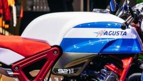 MV Agusta svela la moto del futuro dallo stile retrò