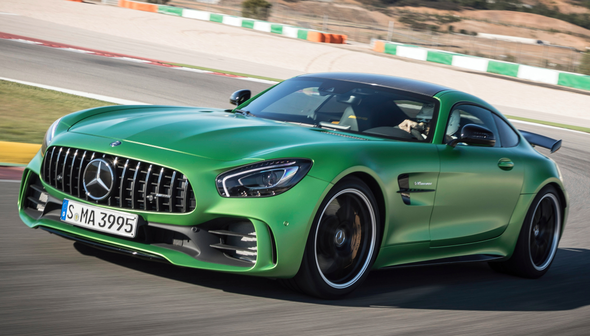 Mercedes AMG GT R Khvicha Kvaratskhelia