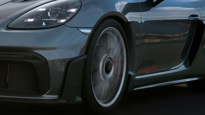 Porsche svela l’ultima Boxster con motore termico