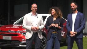 Citroën partecipa al Giro-E: ciclismo ed elettrificazione pedalano assieme