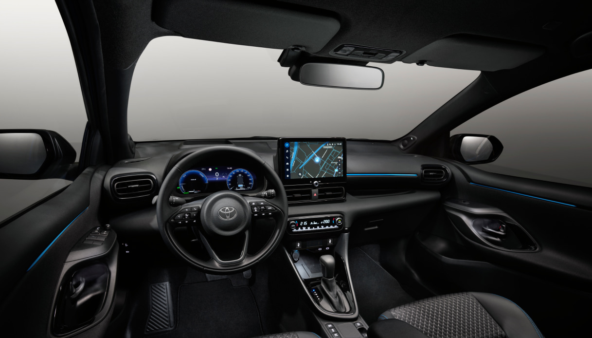 Gli interni della nuova gamma Toyota Yaris Hybrid