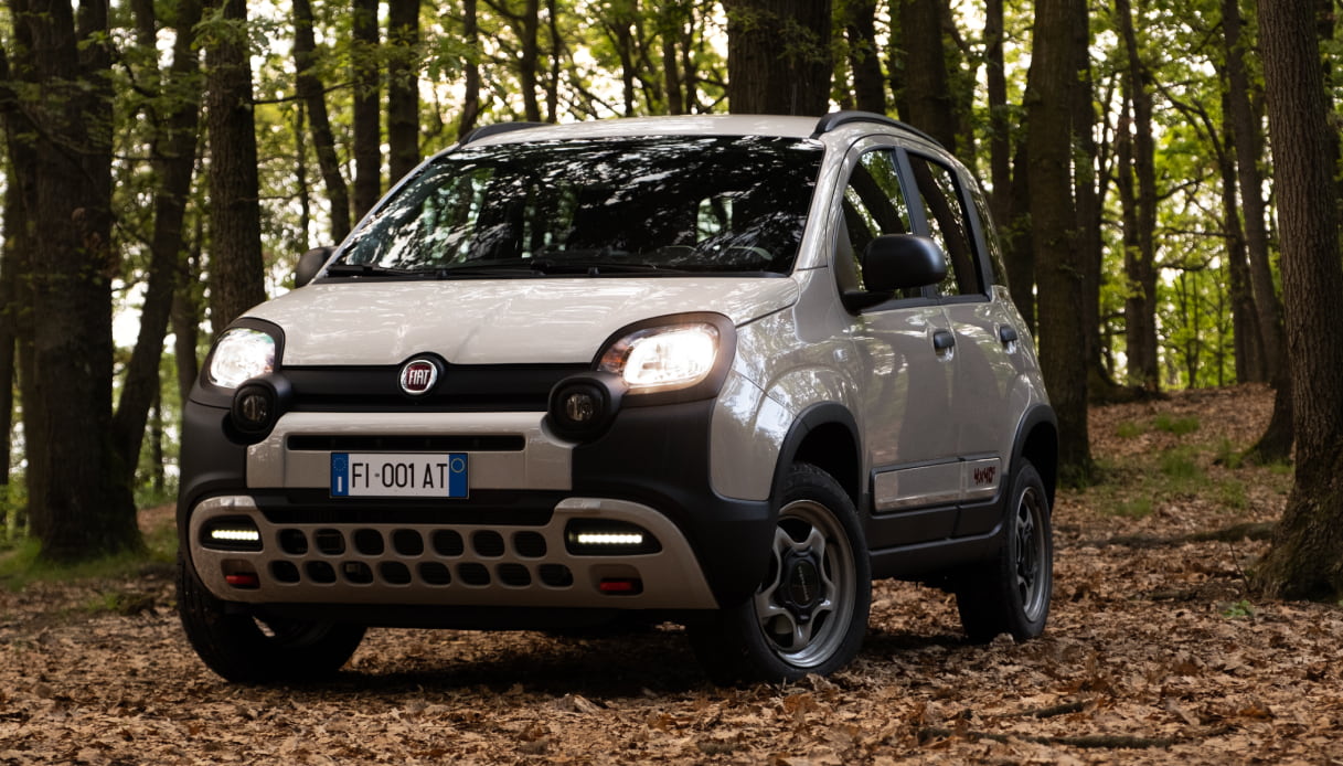 Nuova Fiat Panda 4x40° celebrativa: limited edition