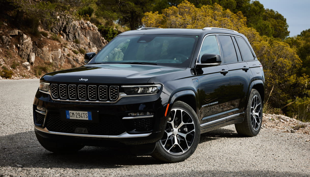 La nuova generazione di Jeep Grand Cherokee 2023