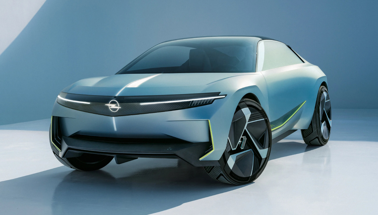 Nel futuro elettrico di Opel ci saranno auto come la nuova Experimental