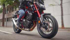 HONDA CB750 HORNET