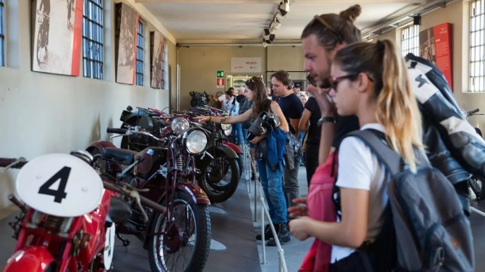 Moto Guzzi, raduno da record: in 35mila a Mandello del Lario