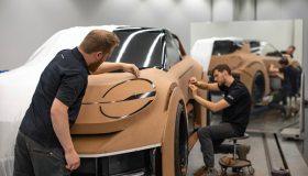 Nissan ha deciso: da oggi in poi solo auto elettriche