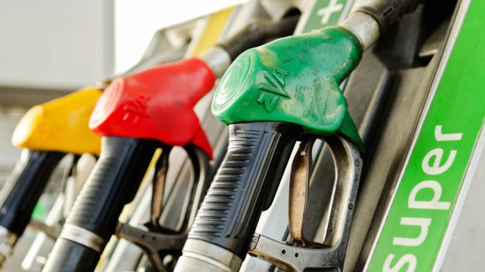 Prezzi benzina, dobbiamo preoccuparci? La situazione oggi
