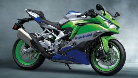 Kawasaki Ninja celebra 40 anni: a EICMA l’edizione speciale