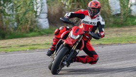Ducati Hypermotard 698 Mono, per emozionarsi a tutto tondo
