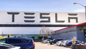 Incidenti guida autonoma: Tesla assolta