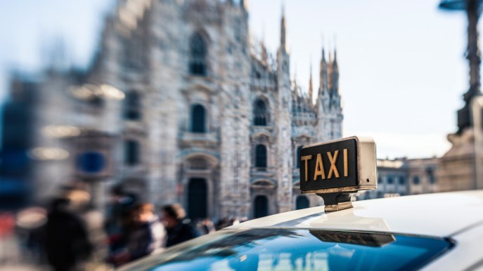 Rivoluzione taxi a Milano: la novità