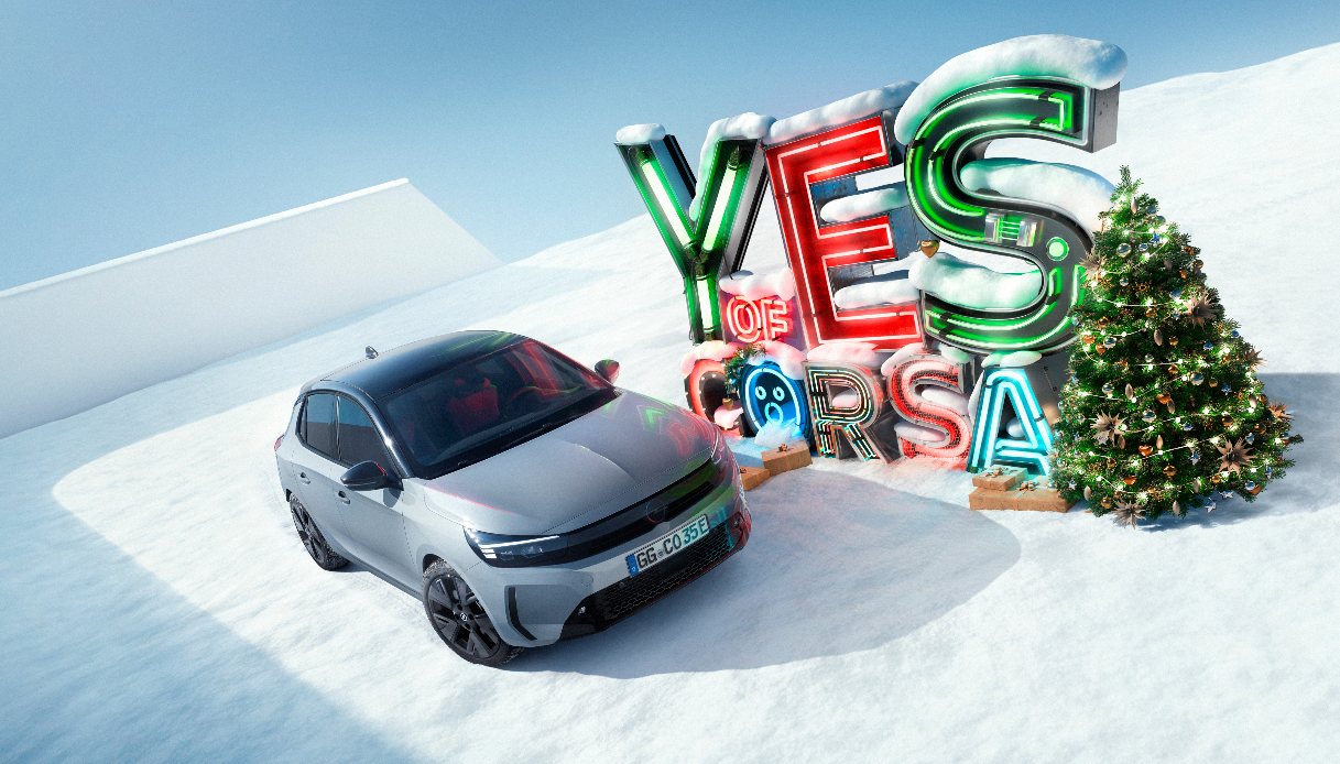 Buon Natale da Opel: il regalo è la nuova piccola elettrica