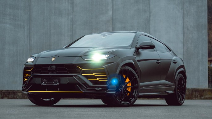 L’auto di Leao: il bolide customizzato fa sognare