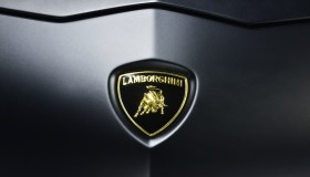 Lamborghini punta sull’elettrico: l’investimento più ingente nella storia