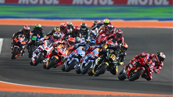 La MotoGP riparte dal Qatar, sarà ancora Bagnaia vs Martín?