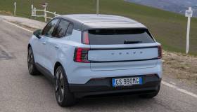 Volvo EX30: la scommessa elettrica che ridefinisce il concetto di SUV
