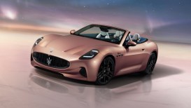 Maserati presenta l’elettrica scoperta GranCabrio Folgore