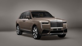 Rolls-Royce Cullinan, il SUV superlusso si rinnova: l’evoluzione