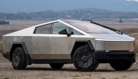 Cybertruck, il mostruoso pick-up di Tesla arriva in Italia: dove vederlo