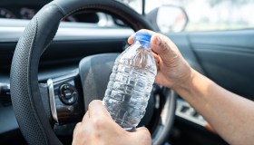 I rischi del caldo in auto, cosa fare in caso di emergenza
